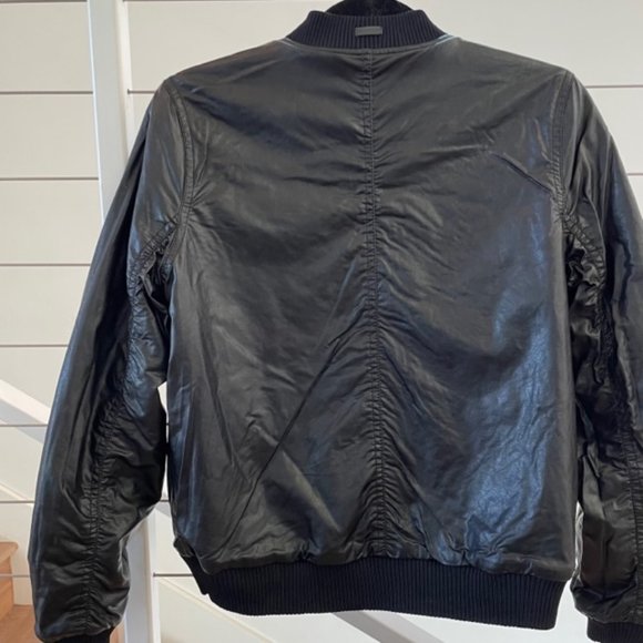 BlankNYC Reversible Bomber Jacket - Picture 9 of 10